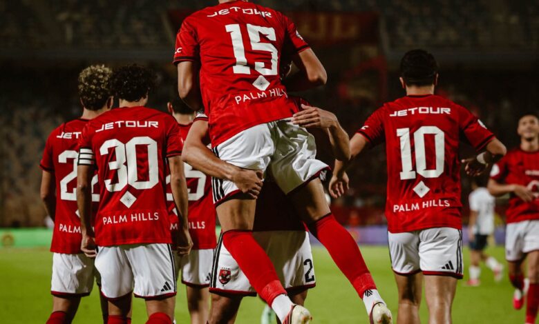 احتفال لاعبي الأهلي خلال مباراة القناة في الدوري المصري