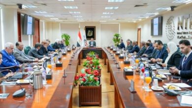 رأفت هندي يترأس اجتماع لجنة صناعة الاتصالات