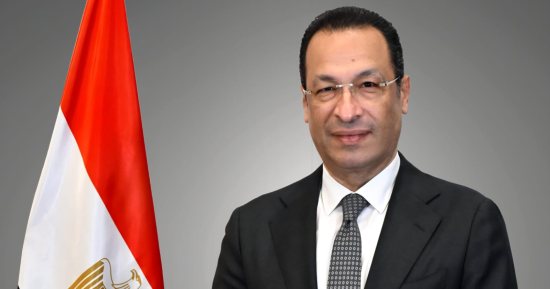عمرو طلعت وزير الاتصالات وتكنولوجيا المعلومات