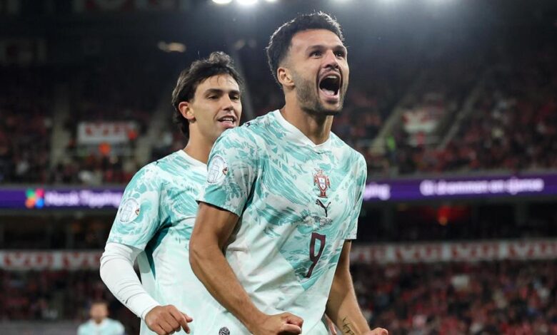 جونسالو راموس يحتفل مع جواو فيليكس في مباراة النرويج والبرتغال يوم 27 سبتمبر 2026