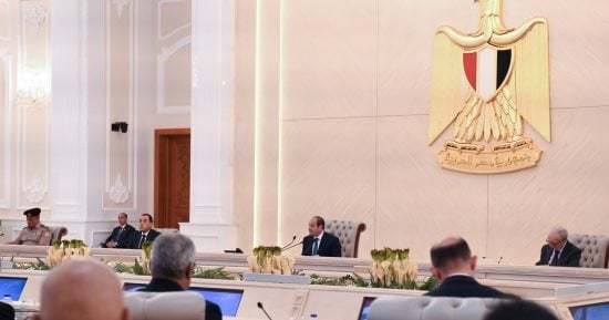 الرئيس عبد الفتاح السيسي خلال الاجتماع الموسع مع الحكومة والمحافظين