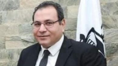 أحمد شاكر رئيس الشركة القابضة للقطن والغزل والنسيج في صورة أرشيفية