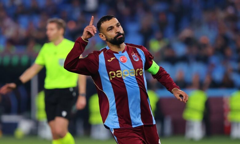 محمد صلاح يحتفل بالتسجيل لطرابزون سبور أمام هارتس